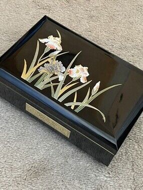 Vintage Otagiri Black Lacquerware Music Jewelry Box Crown Iris Japan Yamanaka